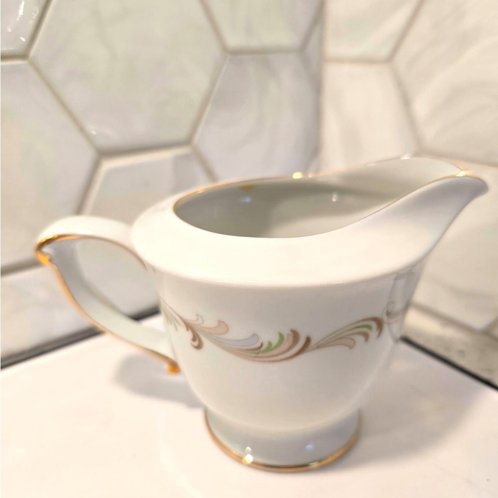 Vintage Sango Fine China Japan ‘Belaire’ Creamer Mid Century Gold Trim